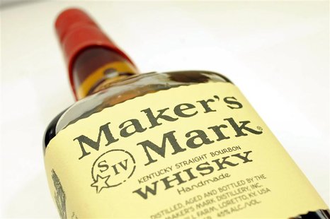 A bottle of Maker's Mark whiskey is pictured in New York May 9, 2012. REUTERS/Keith Bedford A bottle of Maker's Mark whiskey is pictured in New York May 9, 2012. REUTERS/Keith Bedford