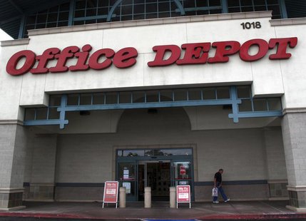 An Office Depot store front is shown in Encinitas, California February 28, 2012. Office Depot will report earnings this week. REUTERS/ Mike An Office Depot store front is shown in Encinitas, California February 28, 2012. Office Depot will report earnings this week. REUTERS/ Mike