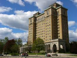 Federal Center houses a number of military support agencies and logistics operations. Federal Center houses a number of military support agencies and logistics operations.