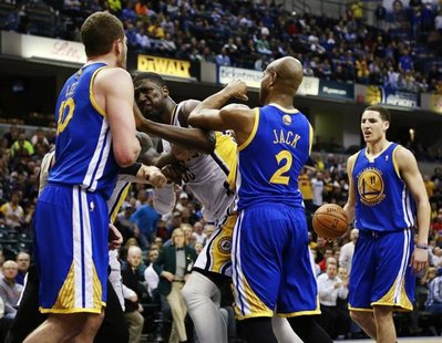 Indiana Pacers center Roy Hibbert (2nd L) shoves Golden State Warriors forward David Lee (L) while Warriors guards Jarrett Jack (2) and Klay Indiana Pacers center Roy Hibbert (2nd L) shoves Golden State Warriors forward David Lee (L) while Warriors guards Jarrett Jack (2) and Klay