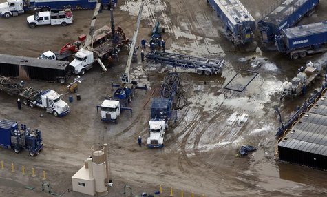 A fracking operation is seen outside Williston, North Dakota, October 19, 2012. REUTERS/Jim Urquhart A fracking operation is seen outside Williston, North Dakota, October 19, 2012. REUTERS/Jim Urquhart