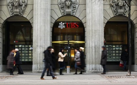 People walk in front of a branch of Swiss bank UBS in Zurich, February 5, 2013. REUTERS/Michael Buholzer People walk in front of a branch of Swiss bank UBS in Zurich, February 5, 2013. REUTERS/Michael Buholzer