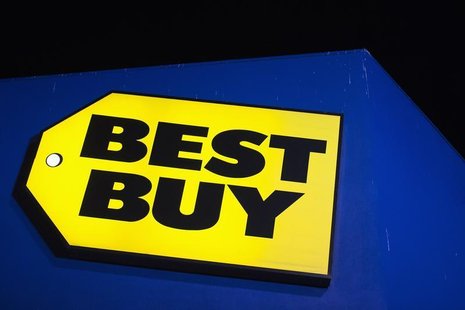 A Best Buy logo is seen during Thanksgiving Day in San Francisco, California, November 22, 2012. REUTERS/Stephen Lam A Best Buy logo is seen during Thanksgiving Day in San Francisco, California, November 22, 2012. REUTERS/Stephen Lam