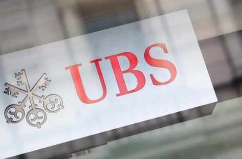 The logo of Swiss bank UBS is seen on a building in Zurich, February 13, 2013. REUTERS/Michael Buholzer The logo of Swiss bank UBS is seen on a building in Zurich, February 13, 2013. REUTERS/Michael Buholzer
