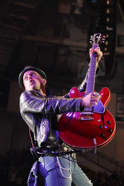 Thompson Square on 2/28/13 @ Resch Center