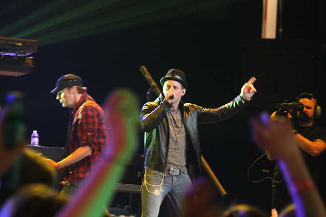 Thompson Square on 2/28/13 @ Resch Center
