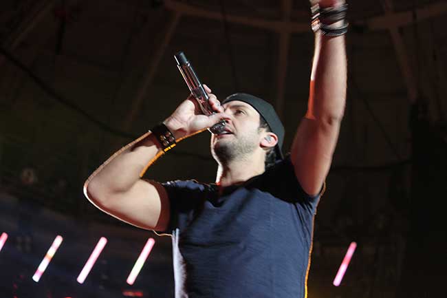 Luke Bryan on 2/28/13 @ Resch Center