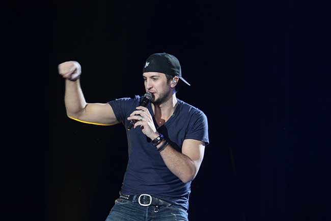 Luke Bryan on 2/28/13 @ Resch Center
