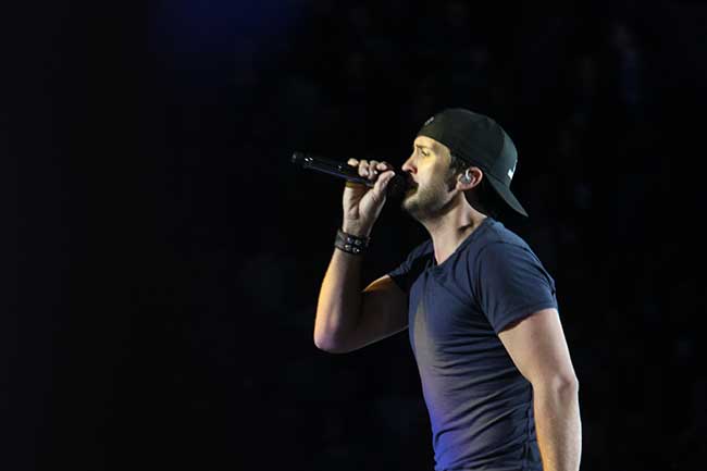 Luke Bryan on 2/28/13 @ Resch Center