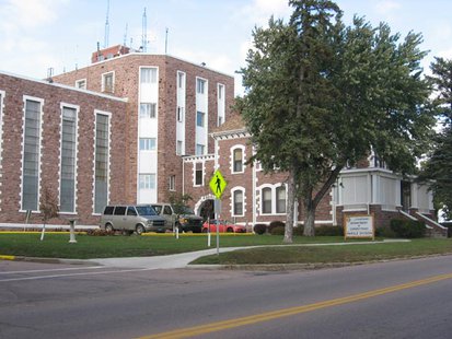 South Dakota State Penitentiary in Sioux Falls, SD - Wikimedia photo by AlexiusHoratius South Dakota State Penitentiary in Sioux Falls, SD - Wikimedia photo by AlexiusHoratius