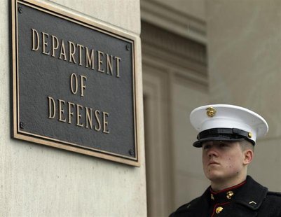 A United States Marine stands by his post in front of the Pentagon in Washington February 29, 2012. REUTERS/Gary Cameron A United States Marine stands by his post in front of the Pentagon in Washington February 29, 2012. REUTERS/Gary Cameron