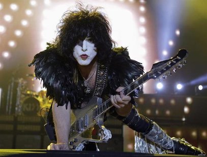 Paul Stanley of rock band Kiss performs during a concert on their Latin America tour, at the Jockey Club in Asuncion November 12, 2012. REUT Paul Stanley of rock band Kiss performs during a concert on their Latin America tour, at the Jockey Club in Asuncion November 12, 2012. REUT