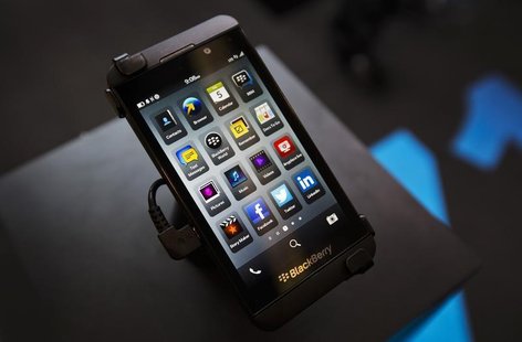 A Blackberry Z10 is displayed at a store in Toronto February 5, 2013. REUTERS/Mark Blinch A Blackberry Z10 is displayed at a store in Toronto February 5, 2013. REUTERS/Mark Blinch