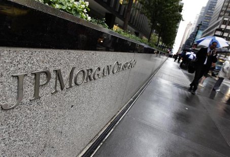 The entrance to JPMorgan Chase's international headquarters on Park Avenue is seen in New York October 2, 2012. REUTERS/Shannon Stapleton The entrance to JPMorgan Chase's international headquarters on Park Avenue is seen in New York October 2, 2012. REUTERS/Shannon Stapleton