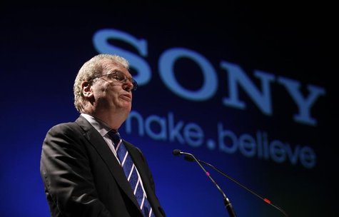 Howard Stringer speaks at a function to launch the Sony Media Technology Centre at a film school on the outskirts of Mumbai March 4, 2011. R Howard Stringer speaks at a function to launch the Sony Media Technology Centre at a film school on the outskirts of Mumbai March 4, 2011. R