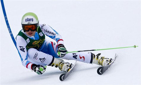 Anna Fenninger of Austria clears a gate during the women's Alpine Skiing World Cup giant slalom race in Ofterschwang March 9, 2013. REUTERS/ Anna Fenninger of Austria clears a gate during the women's Alpine Skiing World Cup giant slalom race in Ofterschwang March 9, 2013. REUTERS/