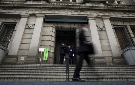 A man walks past the Bank of Japan in Tokyo March 7, 2013. REUTERS/Yuya Shino A man walks past the Bank of Japan in Tokyo March 7, 2013. REUTERS/Yuya Shino