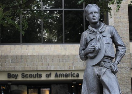 The statue of a scout stands in the entrance to Boy Scouts of America headquarters in Irving, Texas, February 5, 2013. REUTERS/Tim Sharp The statue of a scout stands in the entrance to Boy Scouts of America headquarters in Irving, Texas, February 5, 2013. REUTERS/Tim Sharp