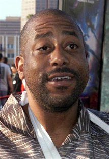 Tone Loc at the Staples Center in Los Angeles in this June 13, 2000 file photo. REUTERS/Fred Prouser Tone Loc at the Staples Center in Los Angeles in this June 13, 2000 file photo. REUTERS/Fred Prouser