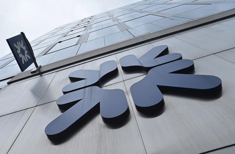 A logo at a Royal Bank of Scotland (RBS) branch is seen in the City of London March 6, 2013. REUTERS/Toby Melville A logo at a Royal Bank of Scotland (RBS) branch is seen in the City of London March 6, 2013. REUTERS/Toby Melville