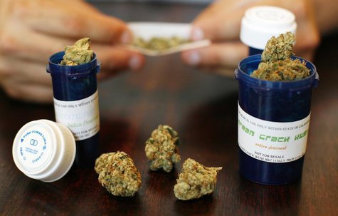 Medical marijuana is displayed in Los Angeles in this August 6, 2007 file photo. REUTERS/Mario Anzuoni/Files Medical marijuana is displayed in Los Angeles in this August 6, 2007 file photo. REUTERS/Mario Anzuoni/Files