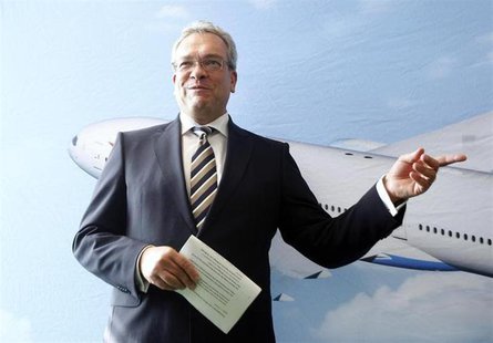 File photo of Stefan Lauer during a news conference in Schwechat September 22, 2011. REUTERS/Lisi Niesner File photo of Stefan Lauer during a news conference in Schwechat September 22, 2011. REUTERS/Lisi Niesner