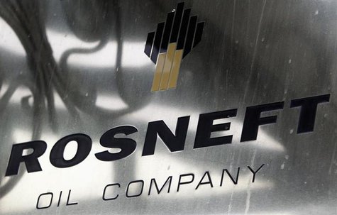 A logo of Russian state oil firm Rosneft is seen at its office in Moscow, October 18, 2012. REUTERS/Maxim Shemetov A logo of Russian state oil firm Rosneft is seen at its office in Moscow, October 18, 2012. REUTERS/Maxim Shemetov