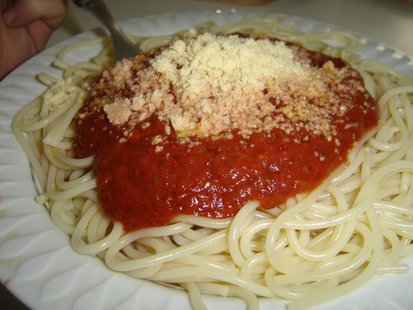 Spaghetti and sauce - Public domain photo Spaghetti and sauce - Public domain photo