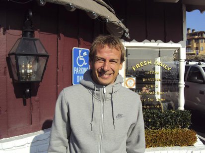U.S. soccer coach Juergen Klinsmann poses during an interview with Reuters in southern California December 31, 2011. REUTERS/Eric Kirschbaum U.S. soccer coach Juergen Klinsmann poses during an interview with Reuters in southern California December 31, 2011. REUTERS/Eric Kirschbaum
