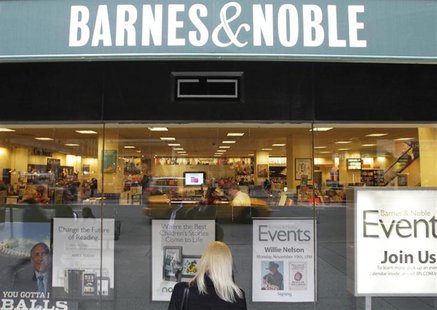 A woman looks in from a window panel of a Barnes and Noble store in New York October 24, 2012. REUTERS/Brendan McDermid A woman looks in from a window panel of a Barnes and Noble store in New York October 24, 2012. REUTERS/Brendan McDermid