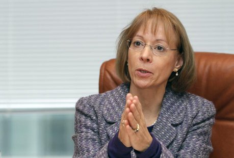 Nancy McKinstry, CEO of Wolters Kluwer, speaks during a Reuters Media summit in London December 2, 2009. REUTERS/Simon Newman Nancy McKinstry, CEO of Wolters Kluwer, speaks during a Reuters Media summit in London December 2, 2009. REUTERS/Simon Newman
