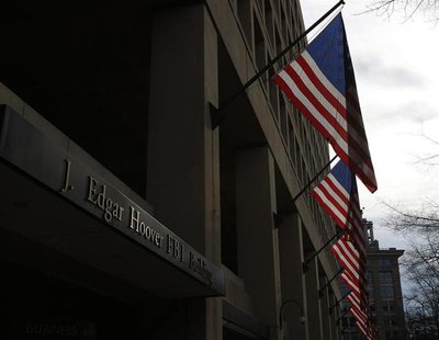The main headquarters of the FBI, the J. Edgar Hoover Building, is seen in Washington on March 4, 2012. REUTERS/Gary Cameron The main headquarters of the FBI, the J. Edgar Hoover Building, is seen in Washington on March 4, 2012. REUTERS/Gary Cameron