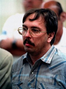 Admitted serial killer Joel Rifkin appears in court for his arraignment in Mineola, Long Island July 15 - RTXF01V Admitted serial killer Joel Rifkin appears in court for his arraignment in Mineola, Long Island July 15 - RTXF01V