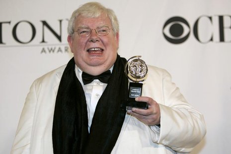 Richard Griffiths poses with his award for Best Performance by a Leading Actor in a Play for The History Boys at the 60th annual Tony Awards Richard Griffiths poses with his award for Best Performance by a Leading Actor in a Play for The History Boys at the 60th annual Tony Awards