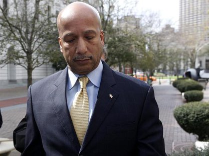Former New Orleans Mayor Ray Nagin arrives at court in New Orleans February 20, 2013. REUTERS/Jonathan Bachman Former New Orleans Mayor Ray Nagin arrives at court in New Orleans February 20, 2013. REUTERS/Jonathan Bachman