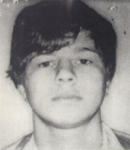 Fugitive rapist Gary Alan Irving is seen in a 1978 booking photo from the Massachusetts State Police. REUTERS/Massachusetts State Police/Han Fugitive rapist Gary Alan Irving is seen in a 1978 booking photo from the Massachusetts State Police. REUTERS/Massachusetts State Police/Han