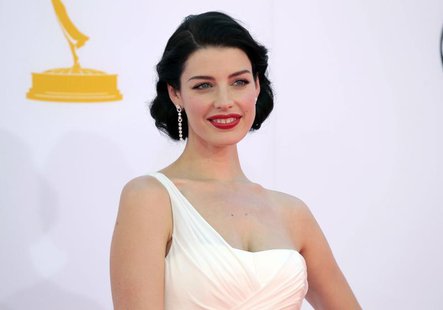 Actress Jessica Pare, from the television drama series "Mad Men," arrives at the 64th Primetime Emmy Awards in Los Angeles, September 23, 20 Actress Jessica Pare, from the television drama series "Mad Men," arrives at the 64th Primetime Emmy Awards in Los Angeles, September 23, 20