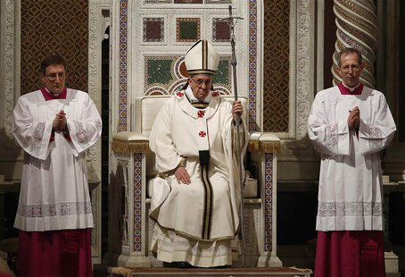 Pope Francis celebrates a solemn mass at St. John's in Lateran in Rome April 7, 2013. The pontiff officially took possession of the basilica Pope Francis celebrates a solemn mass at St. John's in Lateran in Rome April 7, 2013. The pontiff officially took possession of the basilica