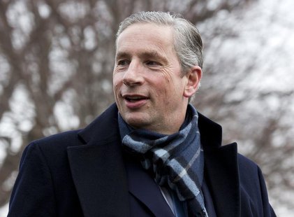 Klaus Kleinfeld, Alcoa Chairman and CEO arrives to meet with U.S. President Barack Obama and other CEOs at the White House in Washington Feb Klaus Kleinfeld, Alcoa Chairman and CEO arrives to meet with U.S. President Barack Obama and other CEOs at the White House in Washington Feb