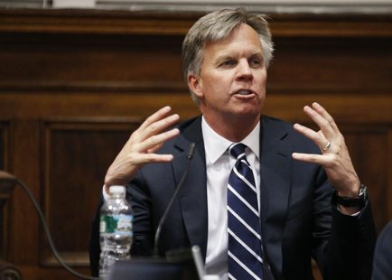 Ron Johnson testifies in New York state Supreme Court in Manhattan March 1, 2013. REUTERS/Thomas Iannaccone/Pool Ron Johnson testifies in New York state Supreme Court in Manhattan March 1, 2013. REUTERS/Thomas Iannaccone/Pool