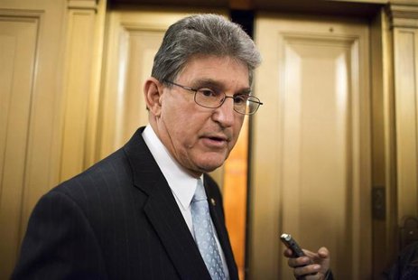 Senator Joe Manchin (D-WV) speaks to the media after a vote on Capitol Hill in Washington December 17, 2012. REUTERS/Joshua Roberts Senator Joe Manchin (D-WV) speaks to the media after a vote on Capitol Hill in Washington December 17, 2012. REUTERS/Joshua Roberts