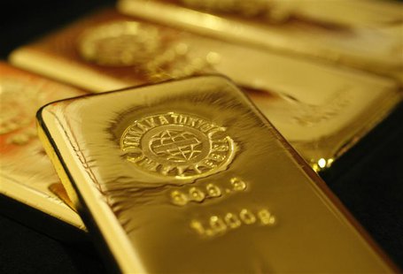 Gold bars are pictured at the Ginza Tanaka store in Tokyo in this October 23, 2009 file photo. REUTERS/Issei Kato/Files Gold bars are pictured at the Ginza Tanaka store in Tokyo in this October 23, 2009 file photo. REUTERS/Issei Kato/Files
