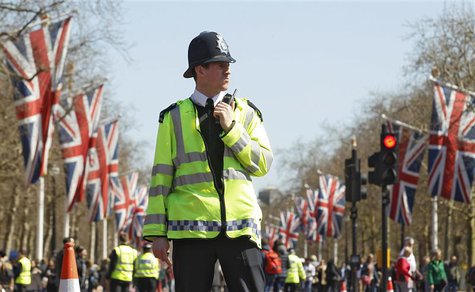 A police officer patrols the Mall a day before the London Marathon April 20, 2013.REUTERS/Luke MacGregor A police officer patrols the Mall a day before the London Marathon April 20, 2013.REUTERS/Luke MacGregor