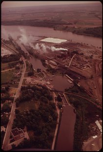 Aerial view of the Thilmany Paper Mill in Kaukauna (courtesy of Wikicommons) Aerial view of the Thilmany Paper Mill in Kaukauna (courtesy of Wikicommons)