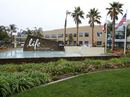 A view shows the headquarters of Life Technologies Corp in Carlsbad, California April 15, 2013. REUTERS/Mike Blake A view shows the headquarters of Life Technologies Corp in Carlsbad, California April 15, 2013. REUTERS/Mike Blake