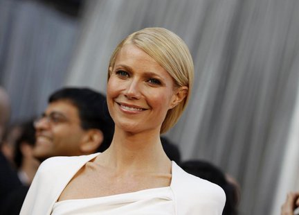 Actress Gwyneth Paltrow arrives at the 84th Academy Awards in Hollywood, California, February 26, 2012. REUTERS/Lucy Nicholson Actress Gwyneth Paltrow arrives at the 84th Academy Awards in Hollywood, California, February 26, 2012. REUTERS/Lucy Nicholson
