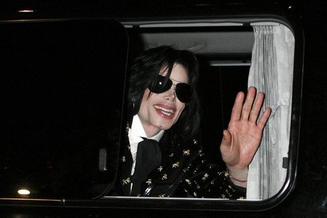 U.S. pop star Michael Jackson waves to fans as he leaves after the "Premium VIP Party with Michael Jackson" in Tokyo in this March 8, 2007 f U.S. pop star Michael Jackson waves to fans as he leaves after the "Premium VIP Party with Michael Jackson" in Tokyo in this March 8, 2007 f