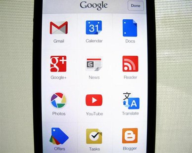 Google apps are shown on an Apple iphone 5 in this photo illustration in Encinitas, California, April 16, 2013. REUTERS/Mike Blake Google apps are shown on an Apple iphone 5 in this photo illustration in Encinitas, California, April 16, 2013. REUTERS/Mike Blake