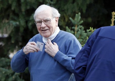 Berkshire Hathaway CEO Warren Buffett attends the Allen & Co Media Conference in Sun Valley, Idaho July 12, 2012. REUTERS/Jim Urquhart Berkshire Hathaway CEO Warren Buffett attends the Allen & Co Media Conference in Sun Valley, Idaho July 12, 2012. REUTERS/Jim Urquhart