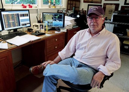 Doug Kass, founder of hedge fund Seabreeze Partners Management Inc, sits at his desk at his home in Palm Beach, Florida April 30, 2013. REUT Doug Kass, founder of hedge fund Seabreeze Partners Management Inc, sits at his desk at his home in Palm Beach, Florida April 30, 2013. REUT